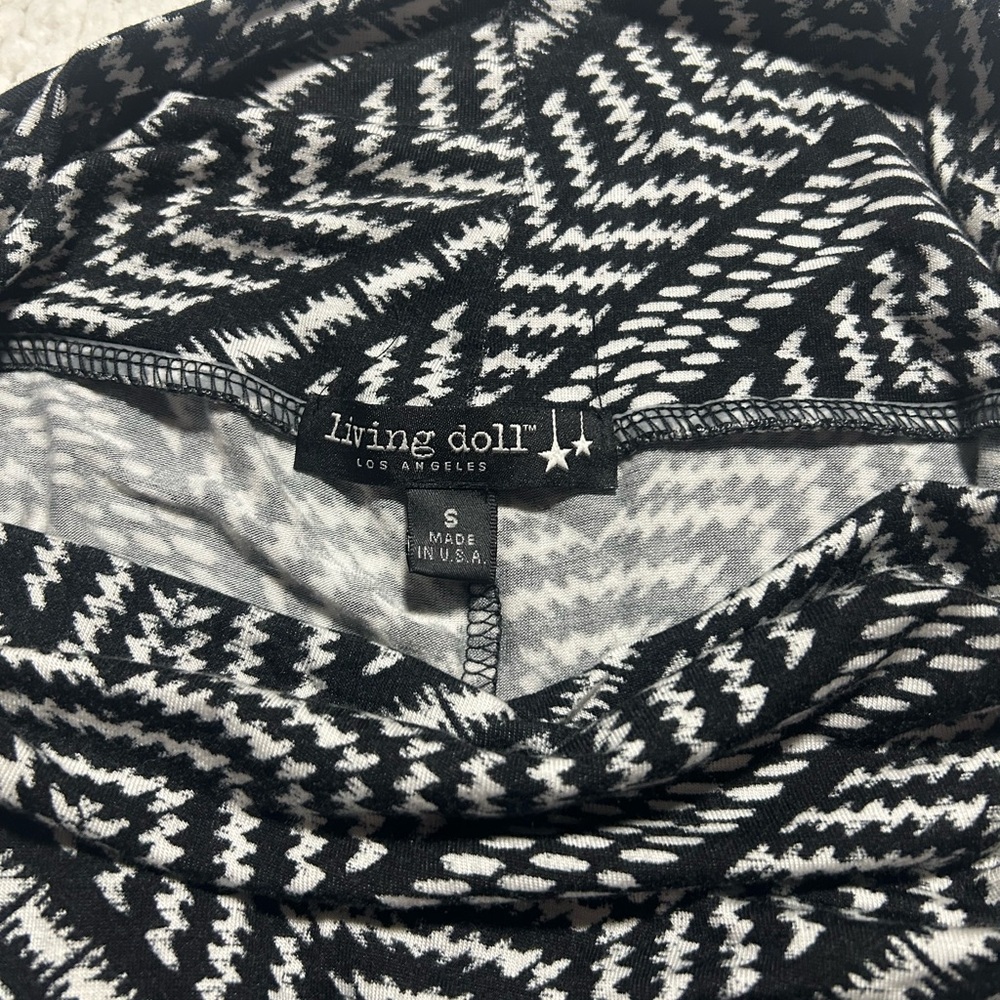 Living Doll Monochrome Zigzag Maxi Skirt Size Small - Picture 3 of 5